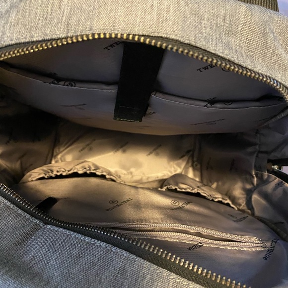 Unisex Courage Diaper Backpack two tones - Picture 5 of 8